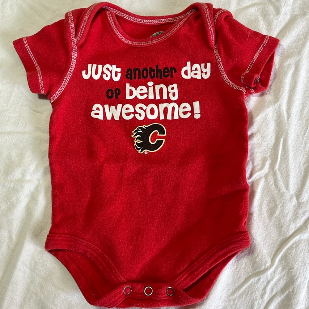 0-3M Calgary Flames diaper shirt